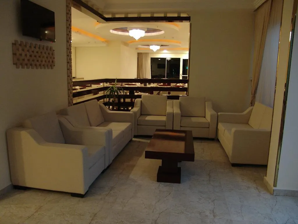Izan Hotel İzmir